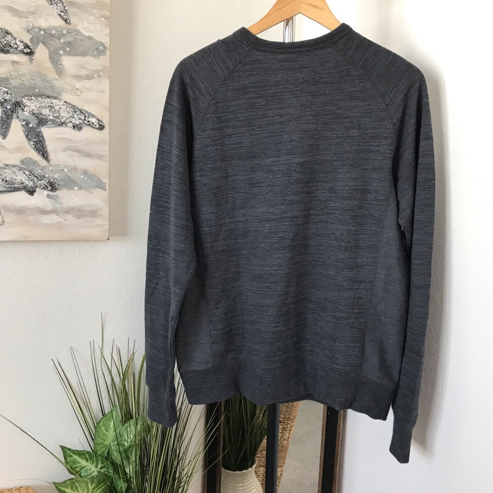 Champion Men’s Crewneck Sweater Size S - Picture 7 of 7